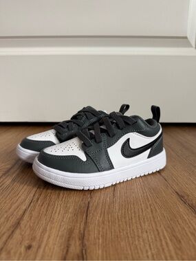 NIKE • size 11c • Kid’s Jordan 1 Low ALT PS White Black Iron Grey
